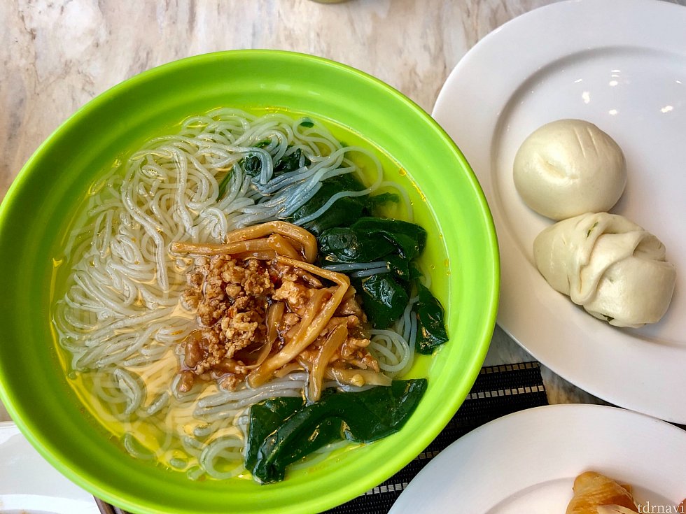 麺類
トッピングの具がめちゃんこ美味かった