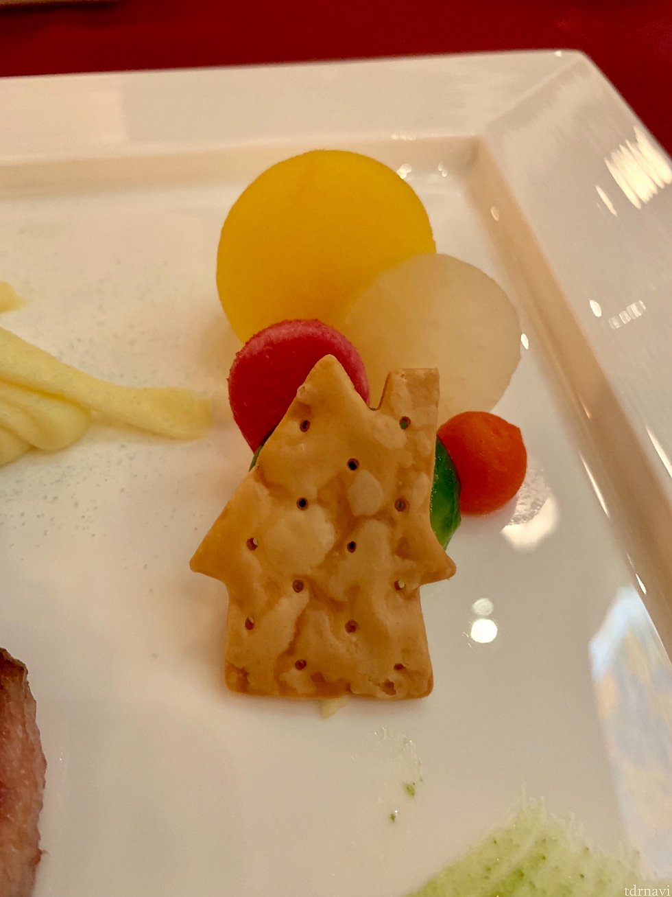 メインディッシュのコチラ。
空飛ぶ家ですね^^