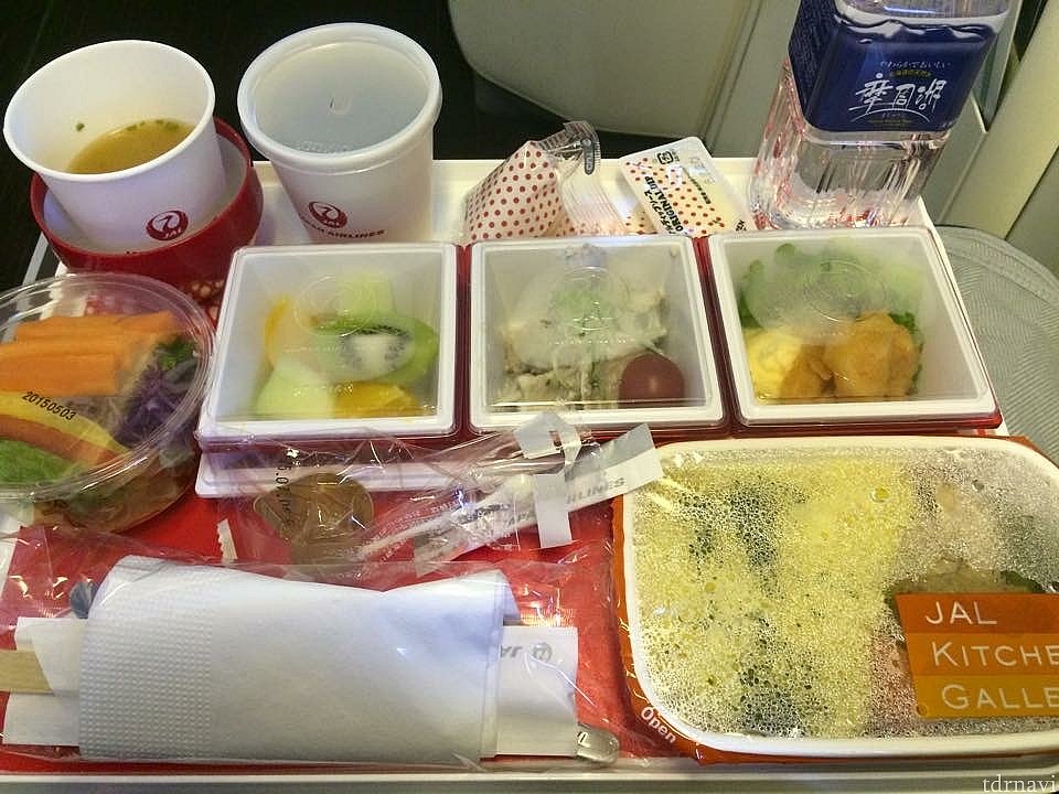 機内食です!