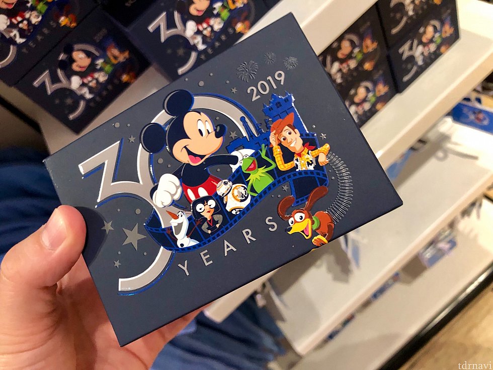 マジックバンド。買おうか一瞬迷いましたが、購入は控えました。中身の写真撮ってない事に今気がつきました。すいません。