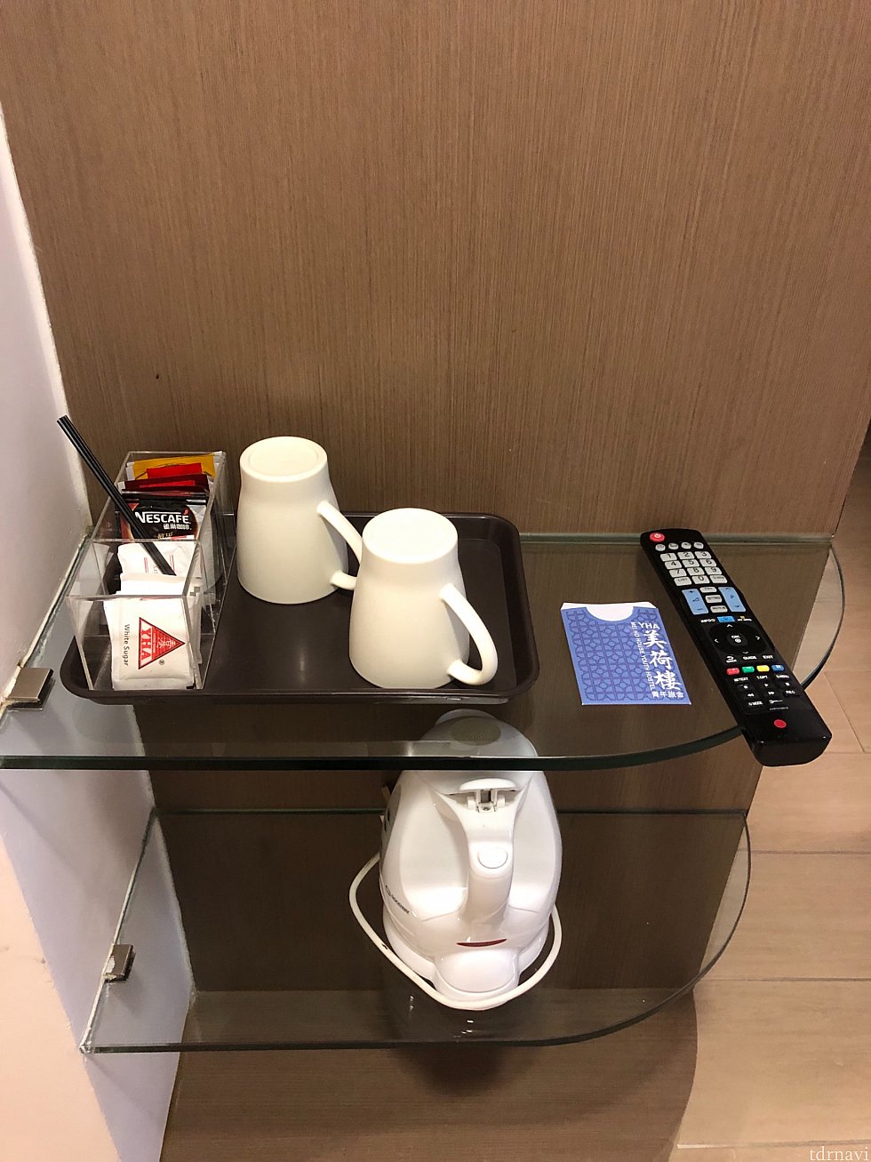 茶器セット。ポットありました。