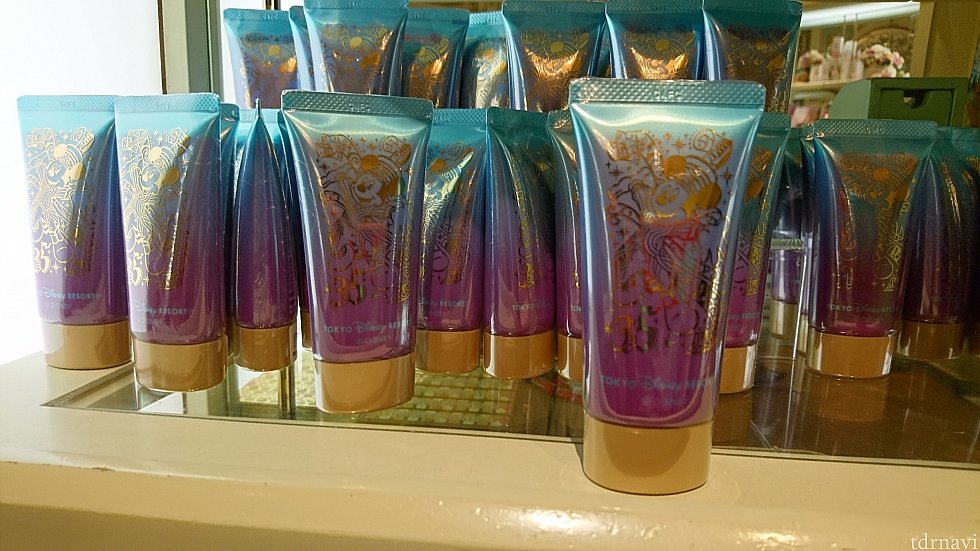心おどるときめきの香りのハンドクリームです✨