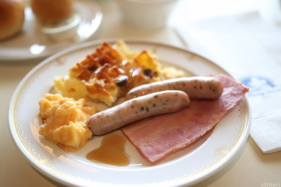 この日は食べ過ぎです♪朝は食べ過ぎても太らないので痩せたい人は朝多く、夜軽くにすると結構楽に体重減りますよ♪(経験者談)