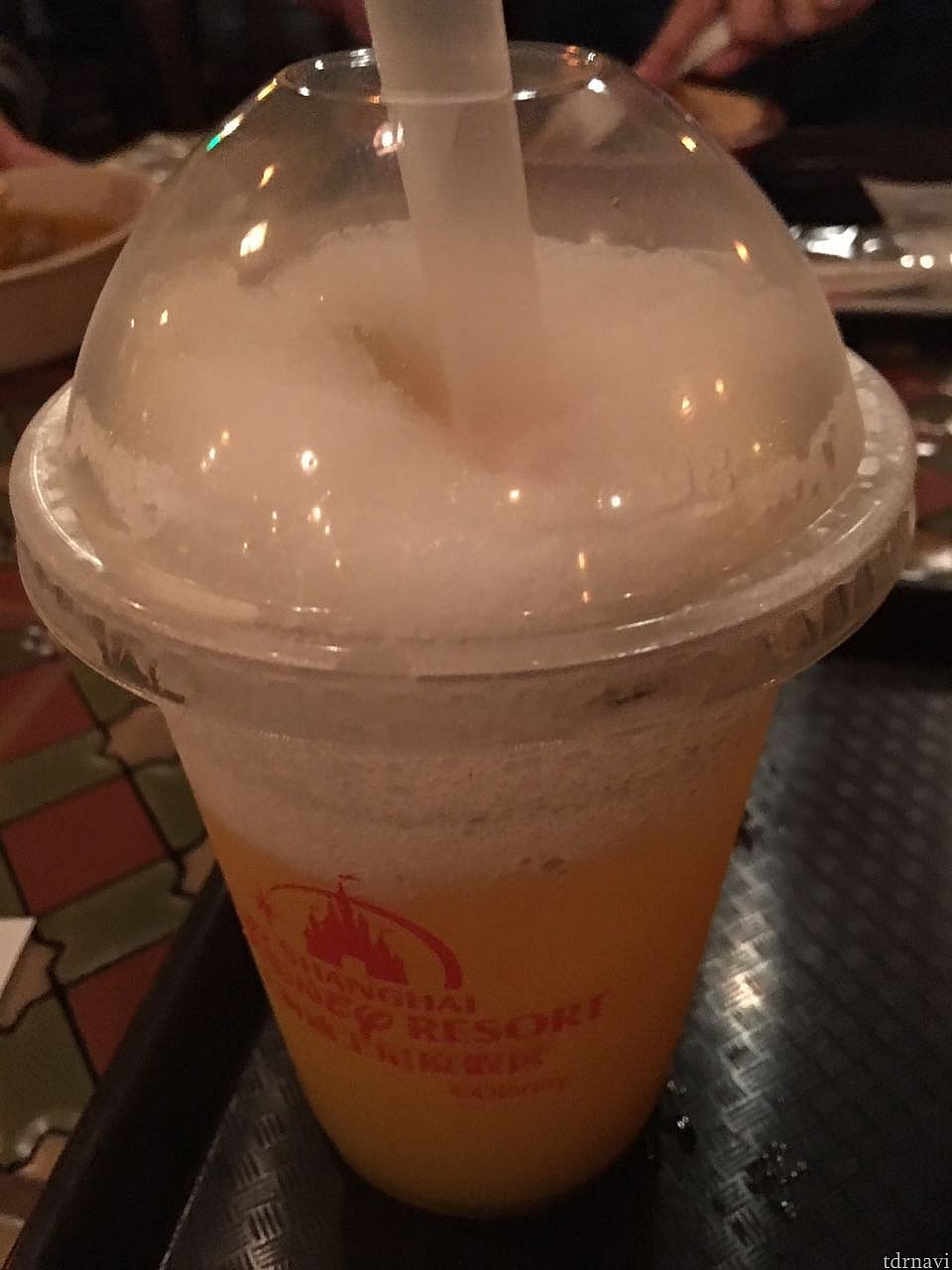 ミッキーのカラフルスプリングパンチ。