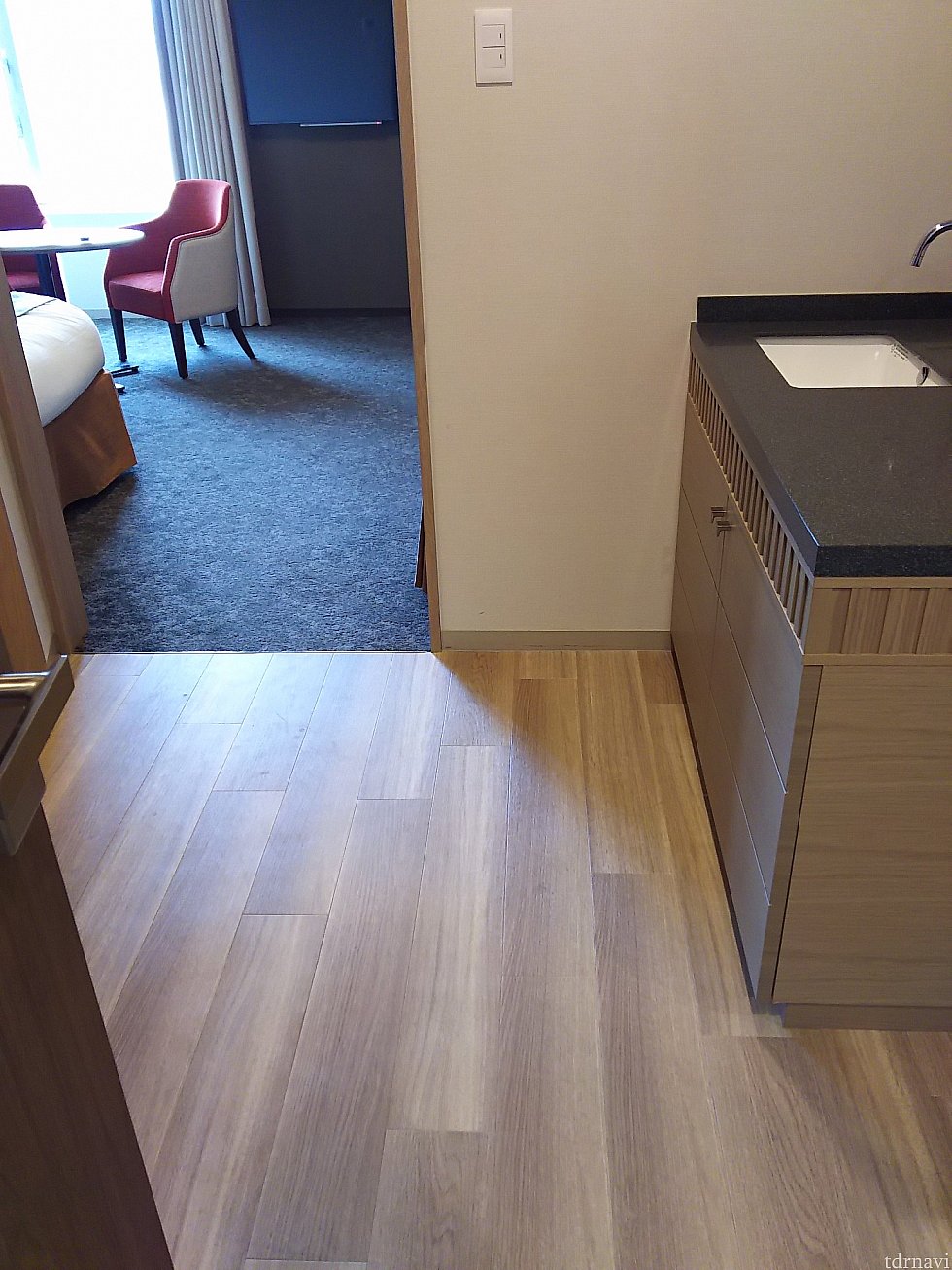 ドアを開けると広い踏み込み