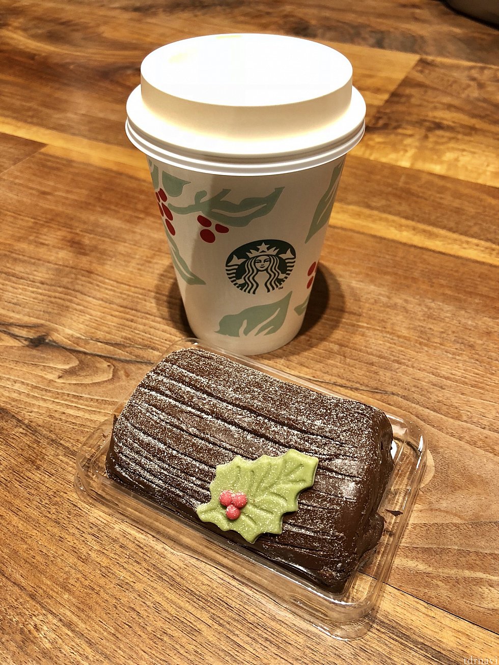 チョコレートケーキ(32元)とカフェラテ(29元)
かなり濃厚でした!