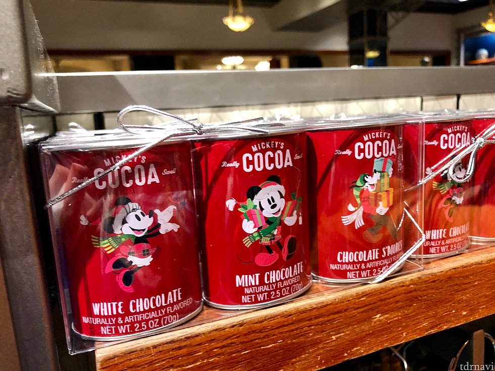 ホットココアは違うフレーバーが楽しめるようです。$12.99