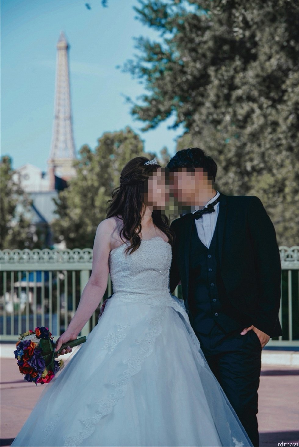フランス館。エッフェル塔がすてき!
