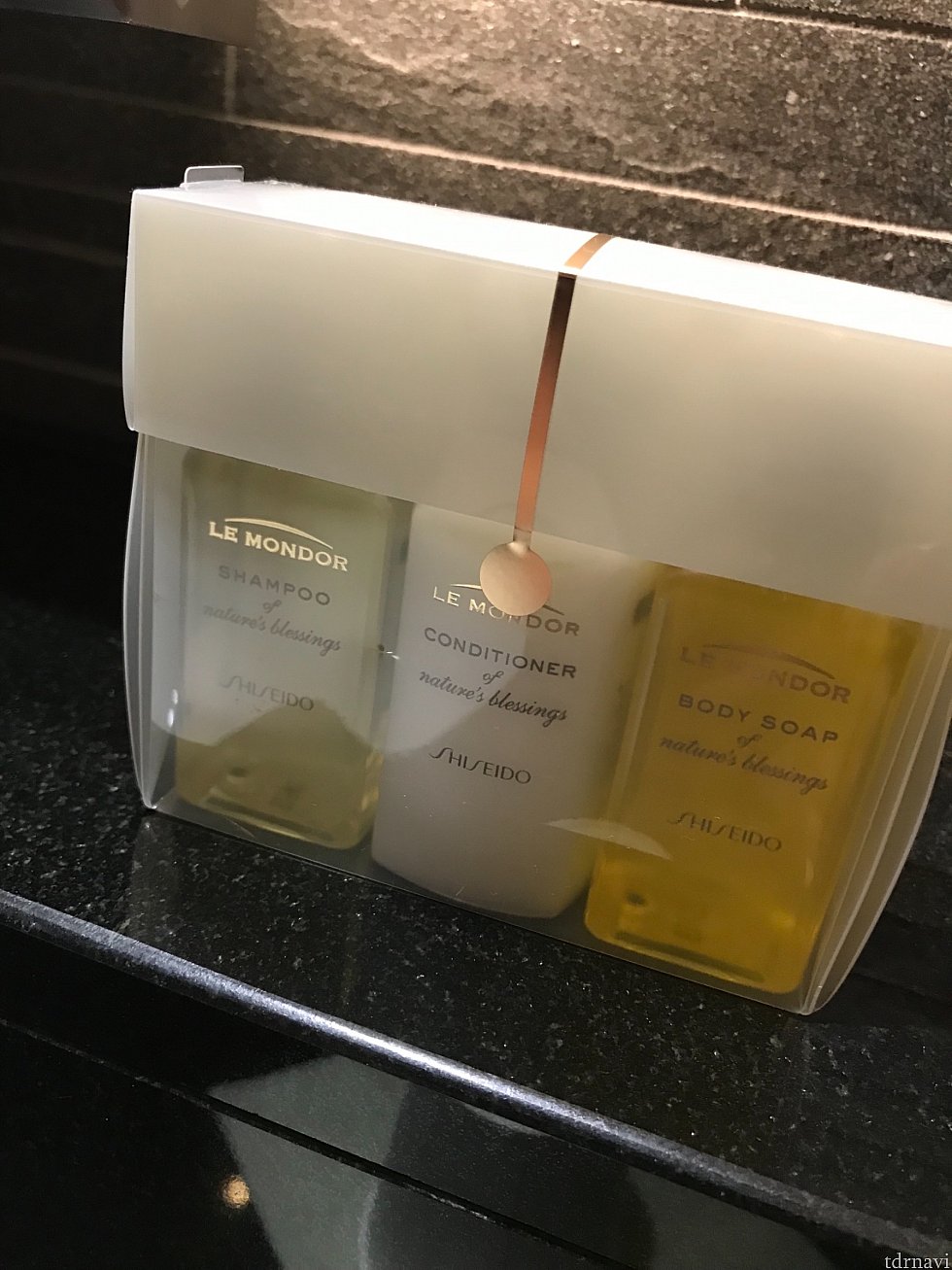 シャワーも呼び出し機で
呼び出しです。
アメニティーも立派ですね😊