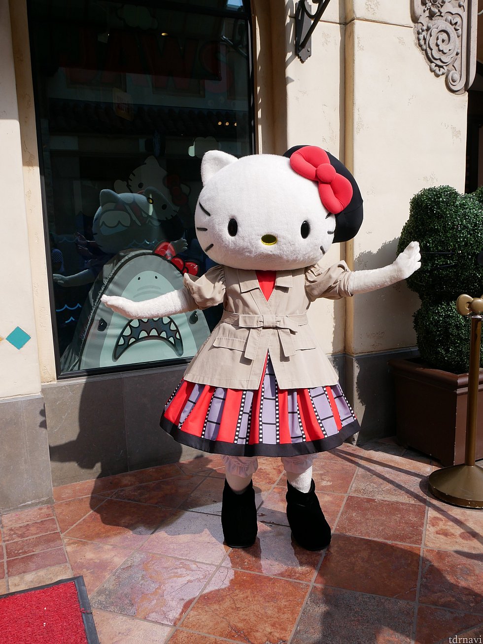 前来たときはいなかったキティちゃんに会えました!誰も並んでなかった...