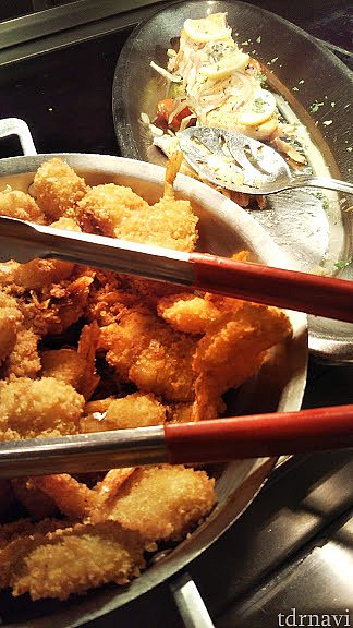あと、おとなですがたっぷり食べてやりました。
ポップンシュリンプ!
カリコリしておいしい。