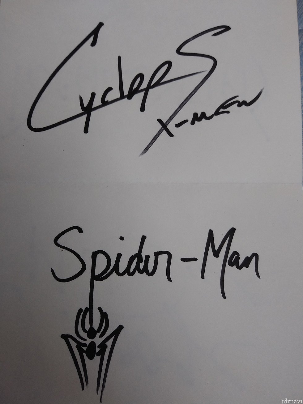 サイクロプスとスパイダーマンのサイン。