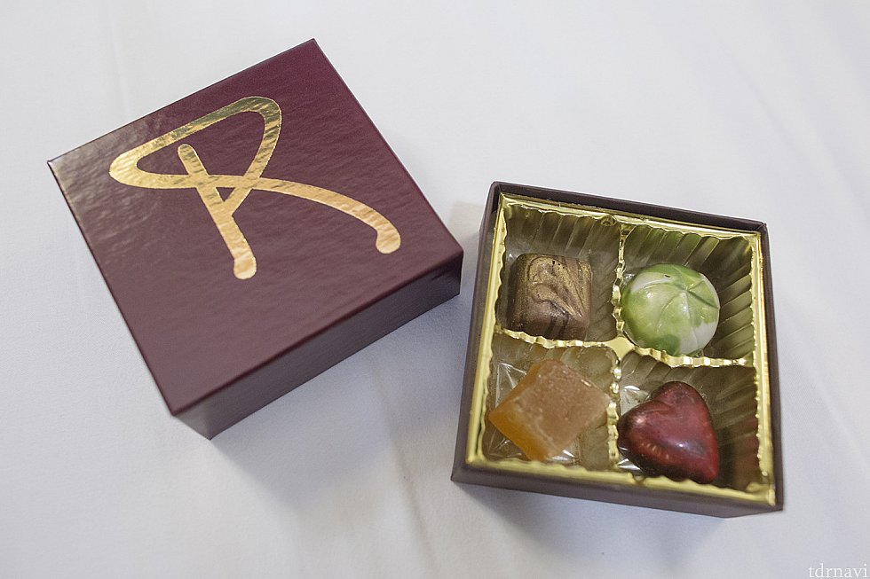 お土産のチョコ