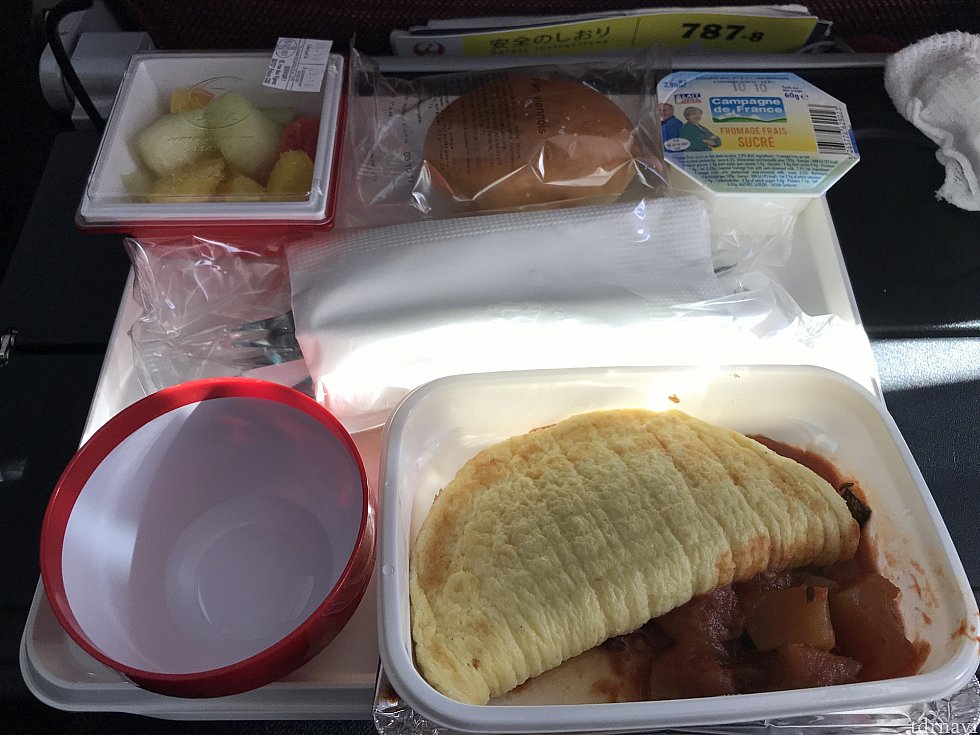 到着前の食事。
オムレツです。