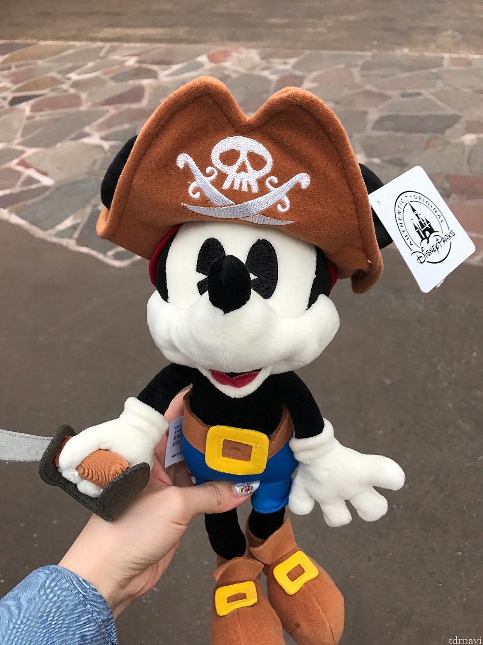 成功してぬいぐるみもらいました(o^^o)海賊ミッキーかわいいです☆