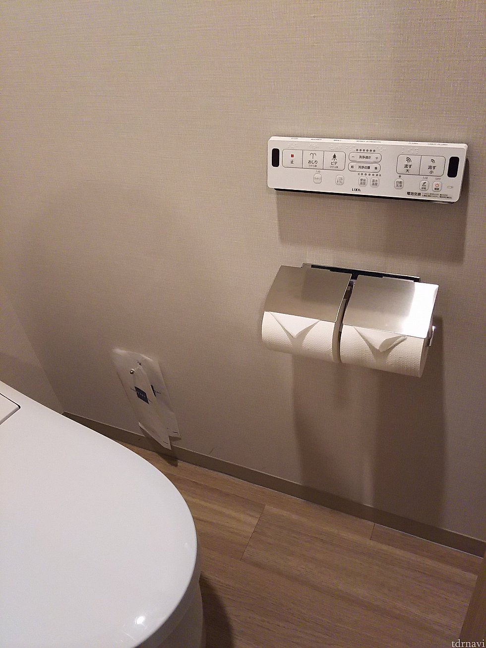開き戸ではなくドアでした