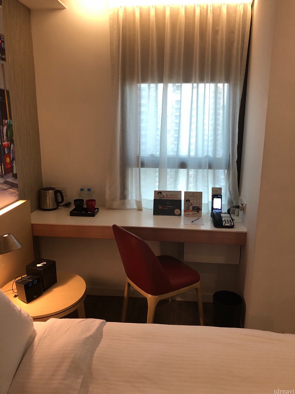 このタイプの部屋は窓は小さめでした。ホームページによれば他の部屋の窓は大きいみたいです。