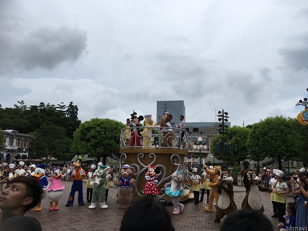 実は下にはこんなにキャラクターが!豪華!!