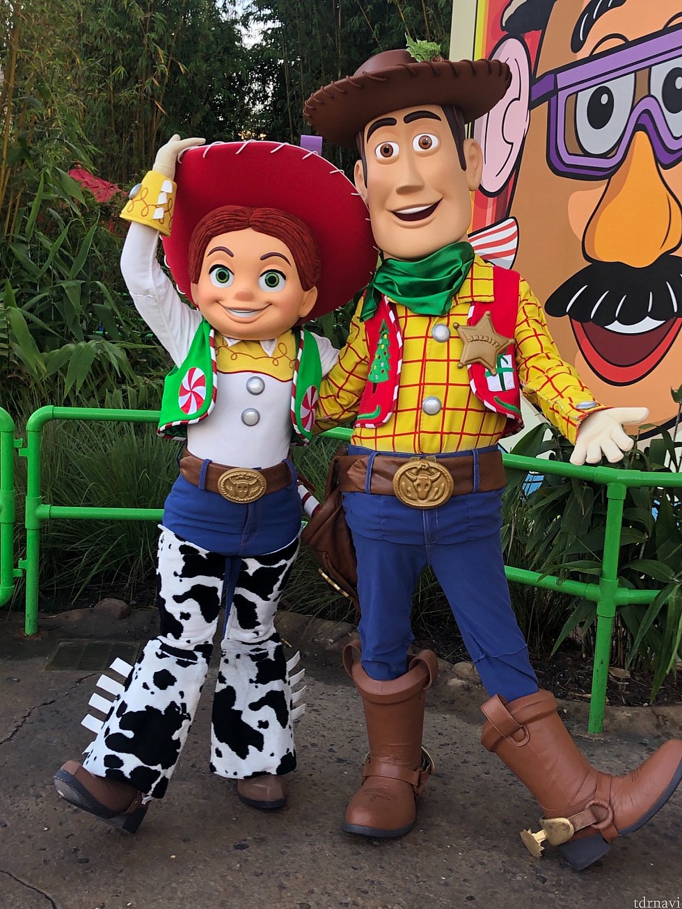 ホリデー
ウッディーとジェシーに会えます❣️