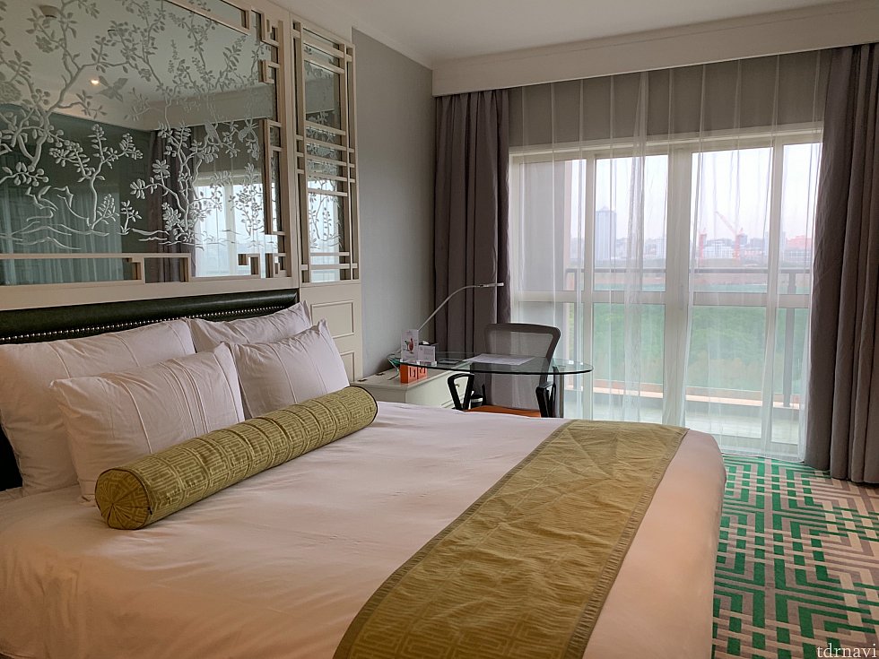 Deluxe City View Room