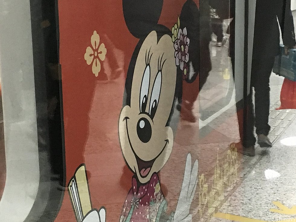 車外を撮影しようにも難しく…