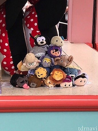 ズートピアやハートの女王、イーヨー等いろんなキャラクターのツムが選べます♪