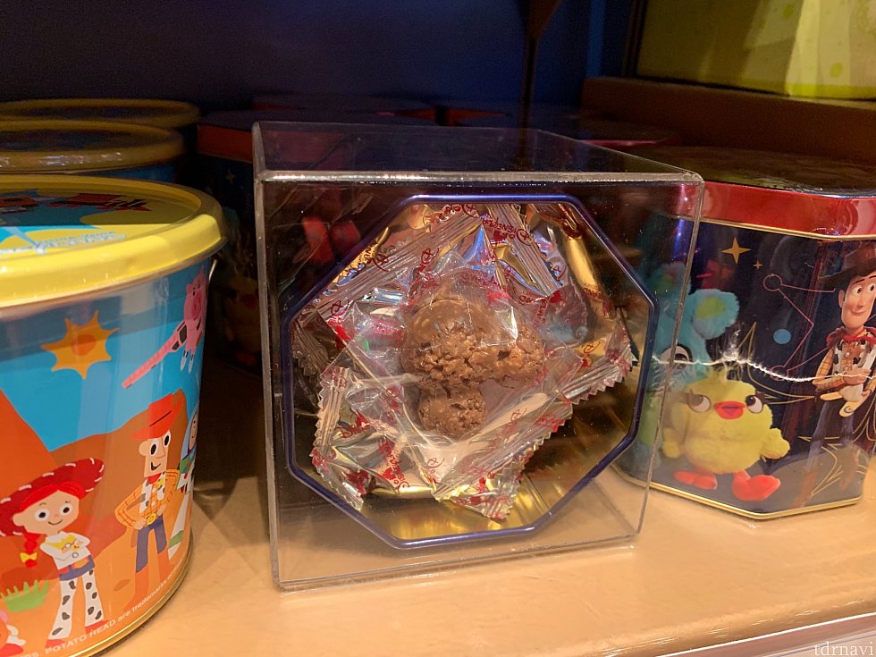日本で人気のチョコレートクランチも!ただ、夏の香港でチョコレートなんて買って持ち歩いたら溶けてしまいそうです……。