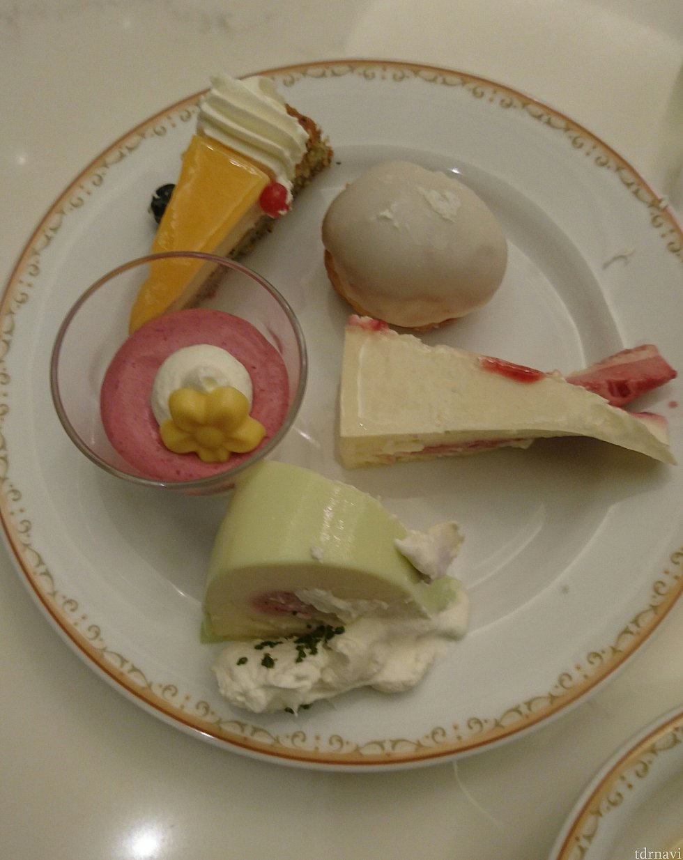 【写真F】デザートたちです。