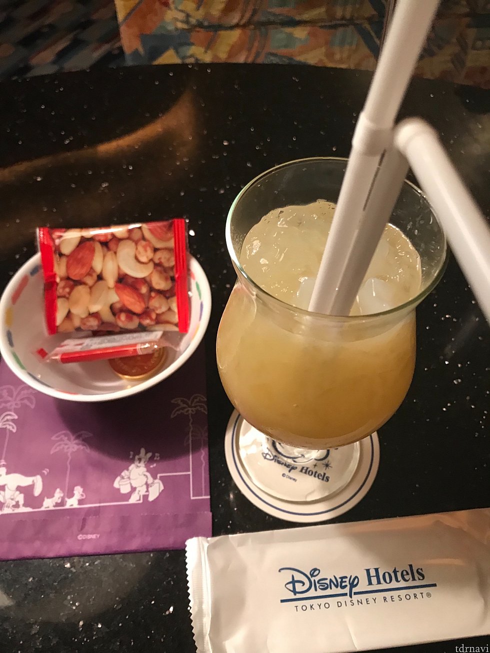 ラウンジでカクテルタイム🍸