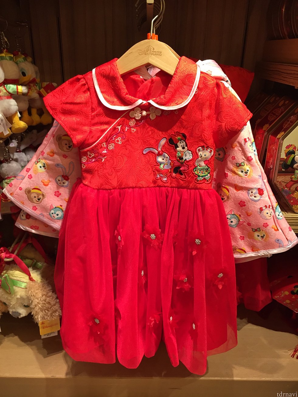 キッズ女の子用ワンピースHK$328
丸えりでミニーちゃん、シェリーちゃん、ルーちゃん!!!可愛いぃぃい!!!