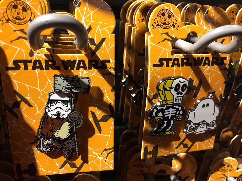 スターウォーズも沢山ありました。C3POとR2D2も仮装してる!