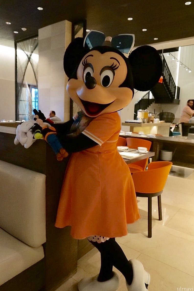 スカートめくろうとしたら怒られました