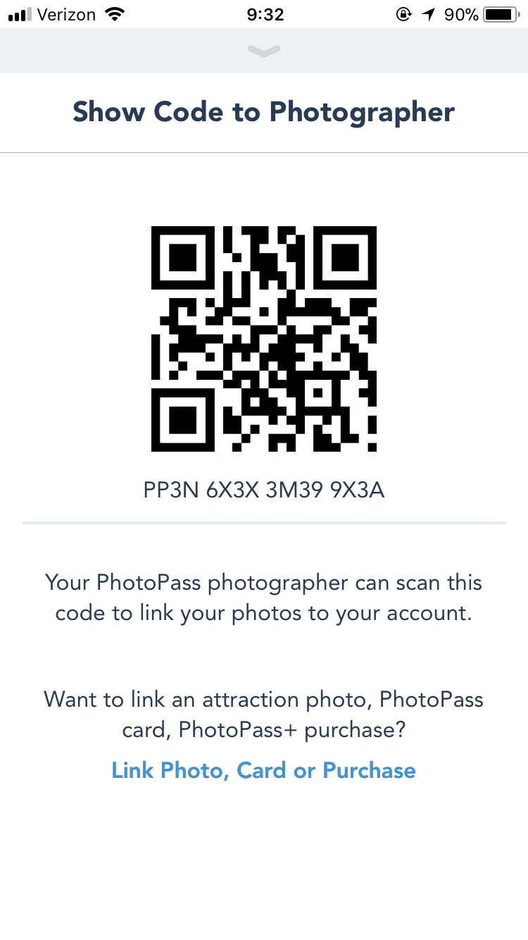 その後、アプリ内のLink PhotoPassからこのページにきます。
このQRコードはフォトパスカメラマンに写真を撮ってもらった時に提示するものです。
下の青文字をクリックして、Enter Codeから先ほどの8桁の英数字を打てば完了です。