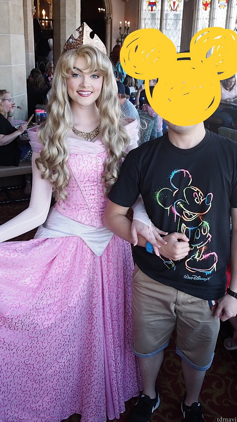 オーロラ姫♡
美しー!と伝えたら"ありがとう、あなたも素敵なプリンセスよ♡"と素敵なお言葉いただきました(*^^*)