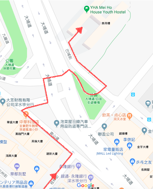 幅の広い道路を渡るのですが、少しわかりにくいのでそのルートです。