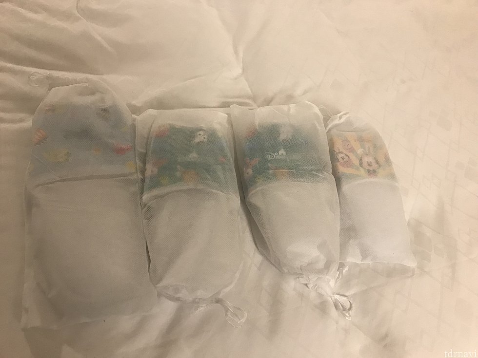 イースターのスリッパも引き出しに入ってました♪
このほかにセレブレーション仕様なスリッパもありました♪
