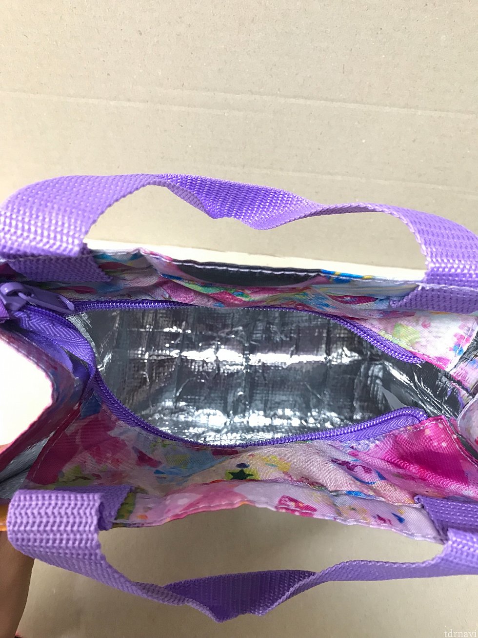 アルミ素材で、お弁当入れるのにも🙆♀️