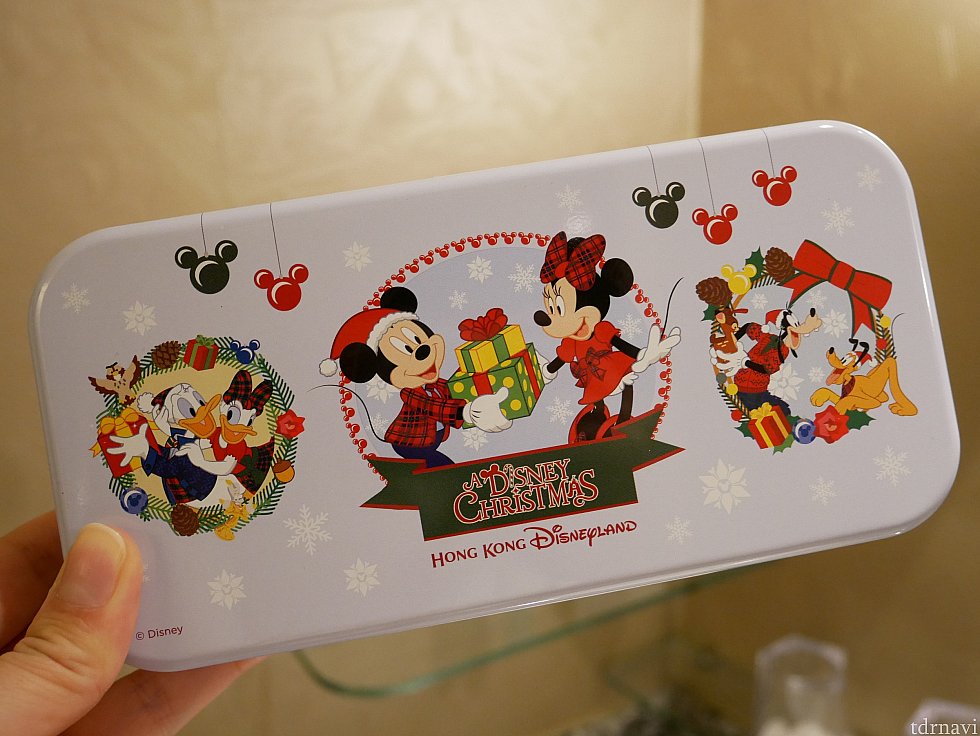 クリスマスのアメニティー!期間限定で、今だけクリスマスデザインの缶が貰えます。