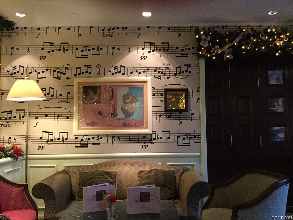 ファンタジアがテーマとあって、店内は楽器や音符をモチーフにした落ち着いた内装