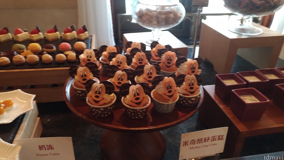 ラウンジにあったミッキーのカップケーキがかわいい!