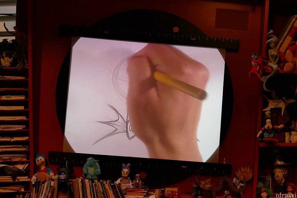 こんな感じで説明しながら描き方を教えてくれます!子供もいるのでわりとゆっくり