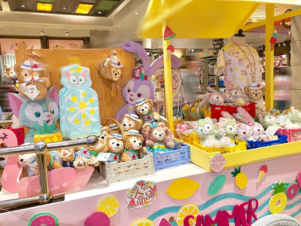 夏グッズも可愛かったですが、ぬいぐるみキーホルダーは既に品薄でした