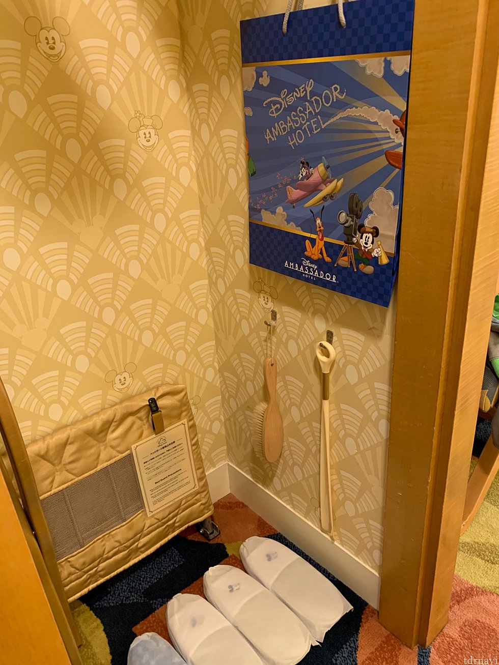 アメニティは専用の袋にいれてお持ち帰りできますよ!
ここには写ってませんが、パジャマもちゃんと用意されてますのでご安心を!