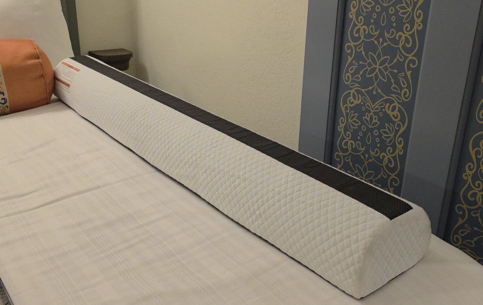 ベッドガードはこんな感じのものです