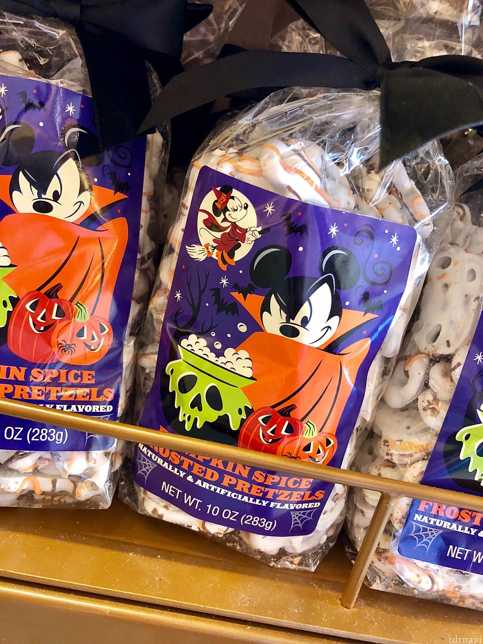 チョコレートコーティングのプレッツェル。これはまだ食べていませんが、意外と美味しいプレッツェルもあります。$8.49