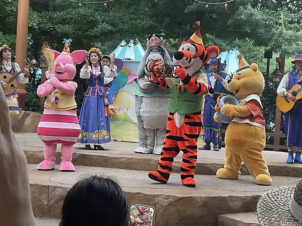 イーヨーのお祝いだったようです