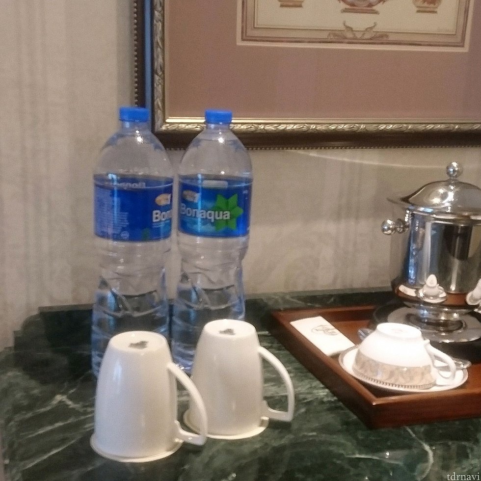 無料のお水が500mlから1.5Lに