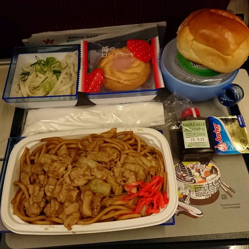 ジャパニーズスタイルヌードル=焼きそばでした。