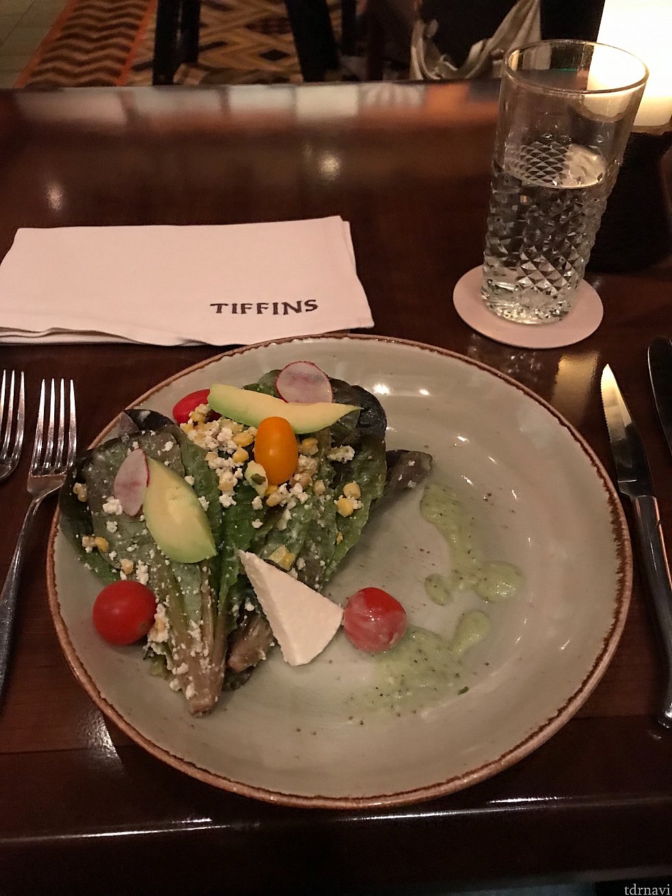 シェフおススメメニューのサラダ