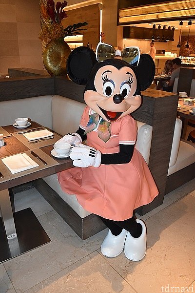 ミニーちゃんもサービス満点